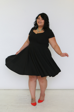 The Sweetheart Dress - short sleeve- Black