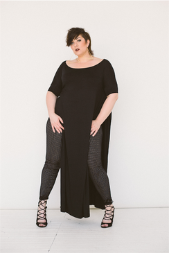 Vent Tee Maxi Dress- Black Nightshade